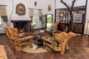 Kitunduni Lodge