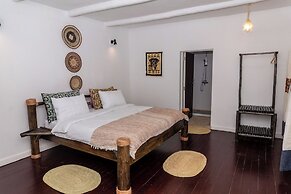 Kitunduni Lodge