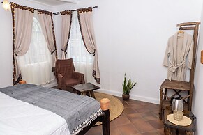 Kitunduni Lodge