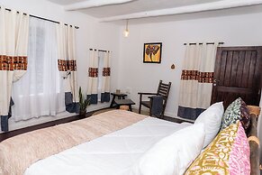 Kitunduni Lodge