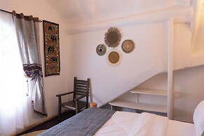 Kitunduni Lodge