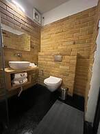 Evri Hotels & Resorts