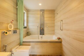 ELIVAAS Anasa 4 BHK With Pvt Pool
