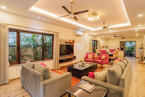 ELIVAAS Anasa 4 BHK With Pvt Pool