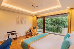 ELIVAAS Anasa 4 BHK With Pvt Pool