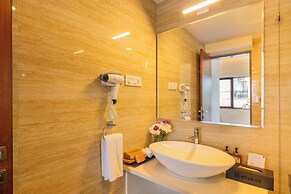 ELIVAAS Anasa 4 BHK With Pvt Pool