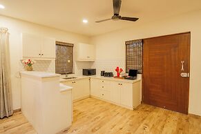 ELIVAAS Anasa 4 BHK With Pvt Pool