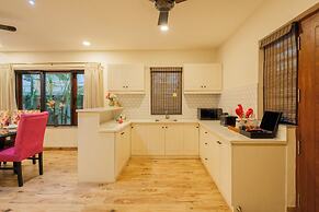 ELIVAAS Anasa 4 BHK With Pvt Pool
