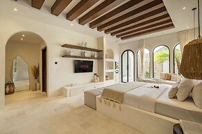Romantic 2 Private Suites Villa Canggu