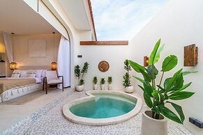 Romantic 2 Private Suites Villa Canggu