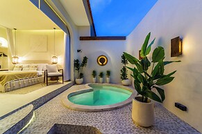 Romantic 2 Private Suites Villa Canggu