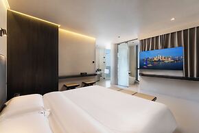 Bay Four Seasons Castle Hotel