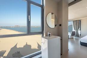 Bay Four Seasons Castle Hotel