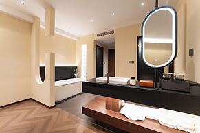 Bay Four Seasons Castle Hotel