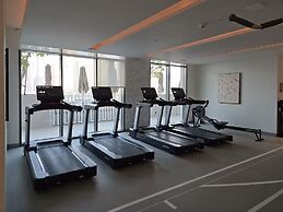 5 Star Palm View Private Beach 1BR