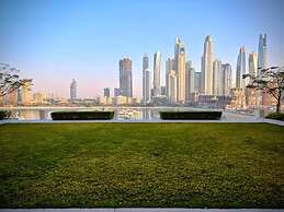 5 Star Palm View Private Beach 1BR