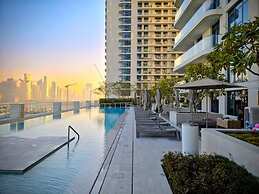 5 Star Palm View Private Beach 1BR