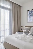5 Star Palm View Private Beach 1BR
