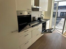Spacious 5BR Retreat for Groups for 18P