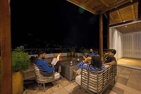 ELIVAAS Antarmann Casa Zenith 6 BHK