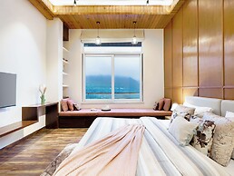 ELIVAAS Antarmann Casa Zenith 6 BHK