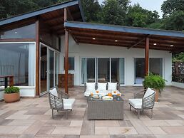 ELIVAAS Antarmann Casa Zenith 6 BHK