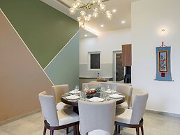 ELIVAAS Antarmann Casa Zenith 6 BHK