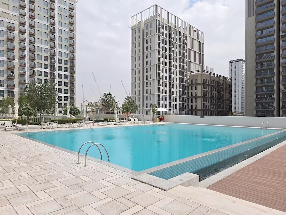 5 Star Modern Living 1BR in Dubai Hills