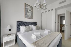 5 Star Modern Living 1BR in Dubai Hills