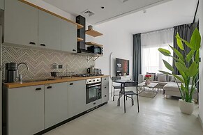 5 Star Modern Living 1BR in Dubai Hills