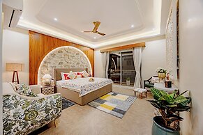 ELIVAAS Heaven in Hills Mountara 3BHK