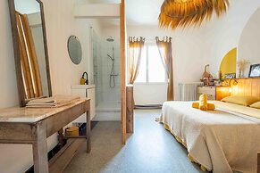 La Boga Surf House