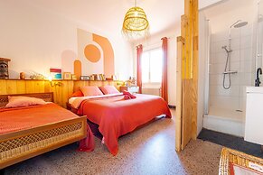 La Boga Surf House