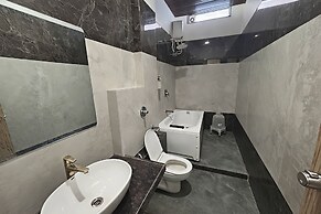 Hotel Madhav and Restaurant