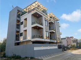 Hotel Madhav and Restaurant