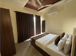 Hotel Madhav and Restaurant