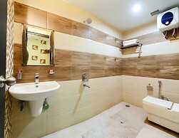 Hotel The Tezo Residency