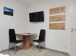AIS Center