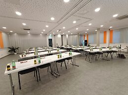 AIS Center