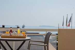 Riviera Beach Hotel
