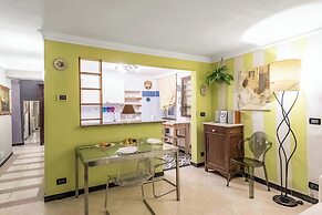 Genova House Via Caffaro