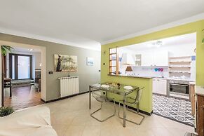 Genova House Via Caffaro