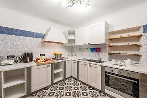 Genova House Via Caffaro