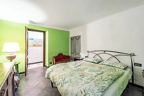 Genova House Via Caffaro