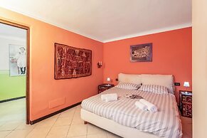 Genova House Via Caffaro