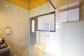 ELIVAAS 3BHK Plus Attic Cliffside Villa