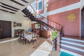ELIVAAS 3BHK Plus Attic Cliffside Villa