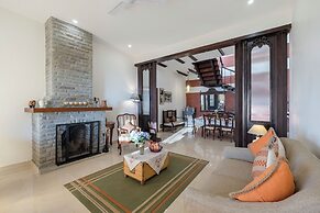 ELIVAAS 3BHK Plus Attic Cliffside Villa
