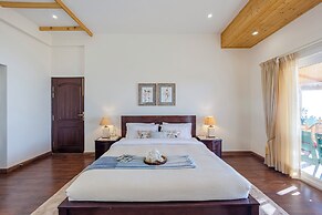 ELIVAAS 3BHK Plus Attic Cliffside Villa