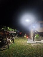 Casa Larisa&andrei!!